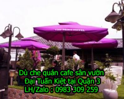 Dù che quán cà phê sân vườn tại Quận 3