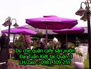 Dù che quán cà phê sân vườn tại Quận 3