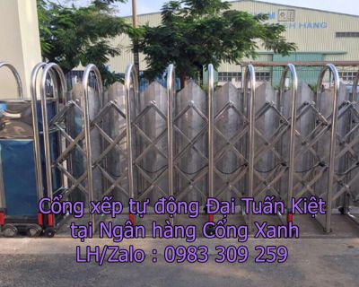 Cổng kéo tự động tại Cổng Xanh
